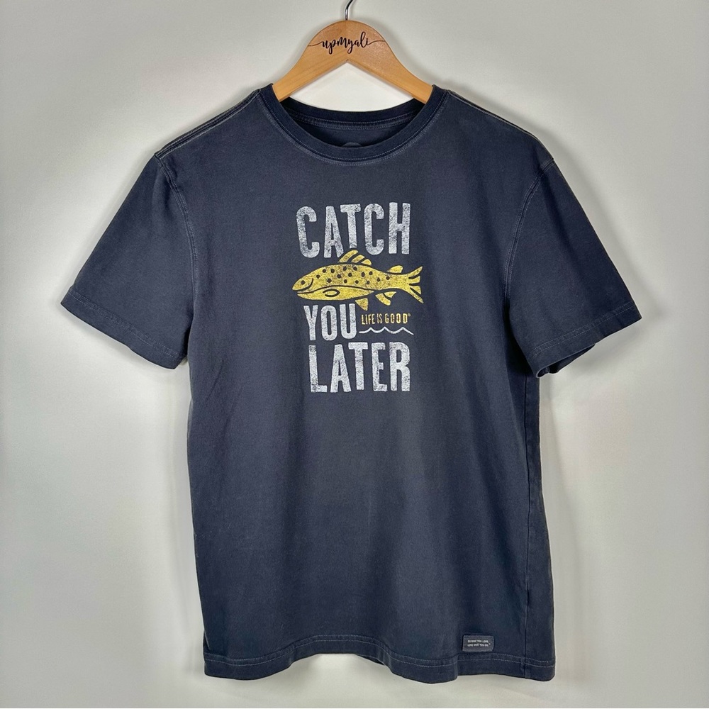 Life Is Good Men's Classic Fit Catch You Later Fish Graphic Tee Gray Size Small